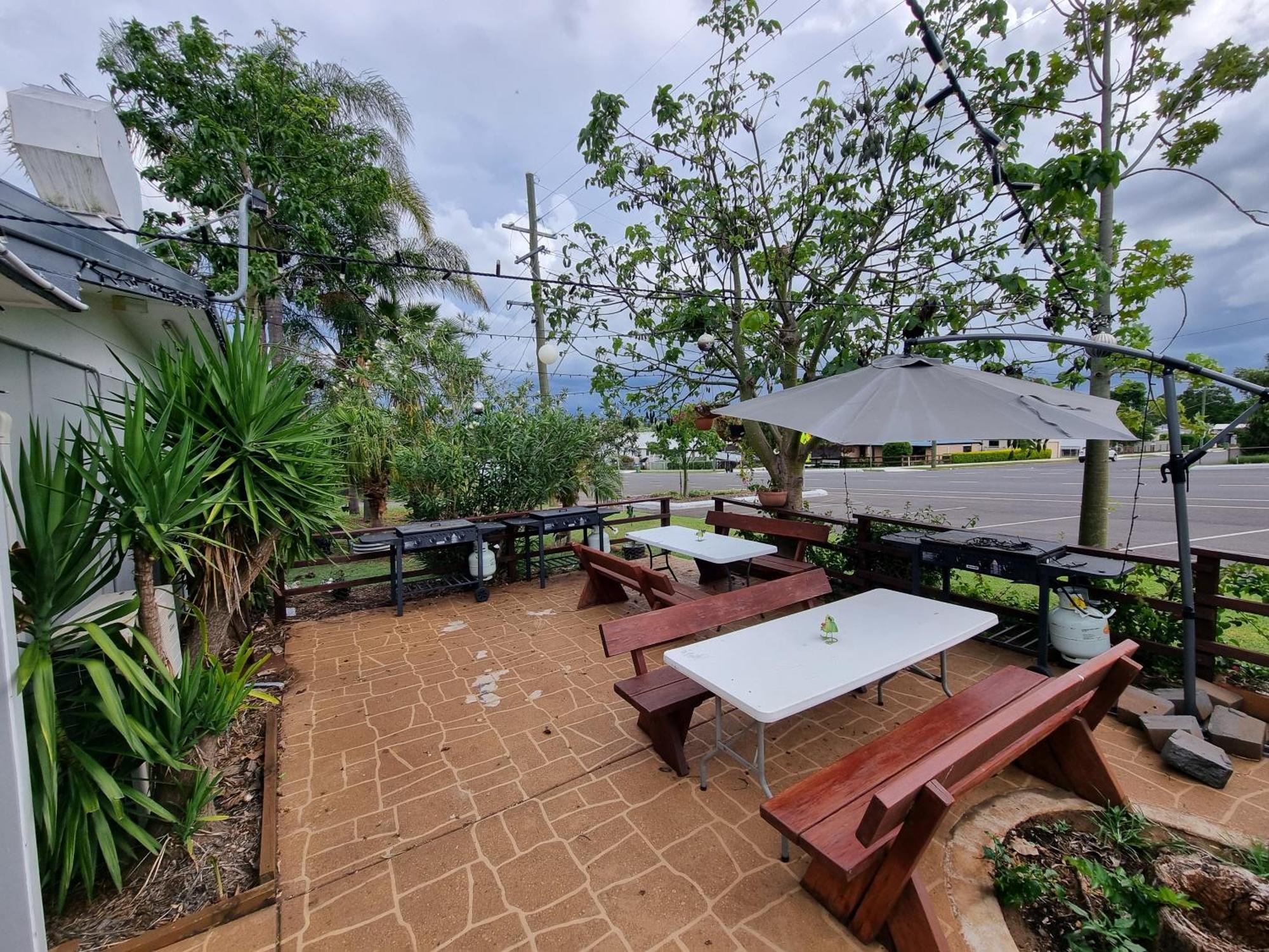 Y Motels Yarraman Exterior foto